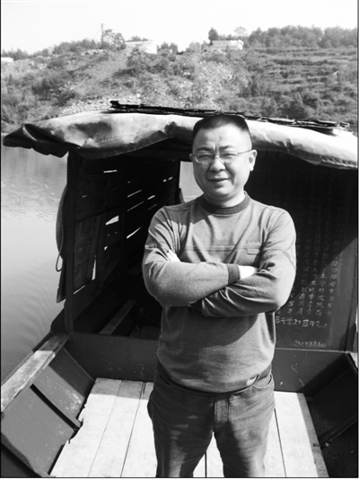 廖红波 43岁，湖南湘潭人，媒体人。