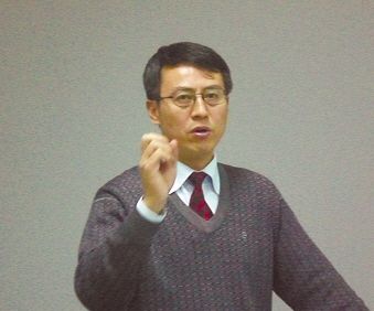 莫于川 人大法学院教授，人大版《行政诉讼法》修改建议稿课题组主持人