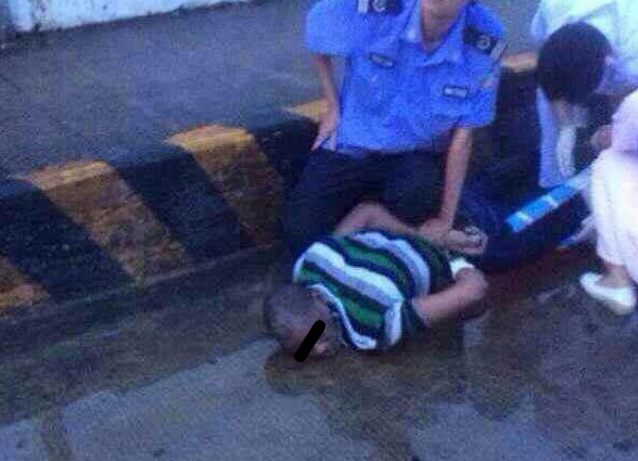 广州1名外籍黑人吸食冰毒闹市追砍路人警方枪击身亡 律师讲述黑人性侵中国女性案件